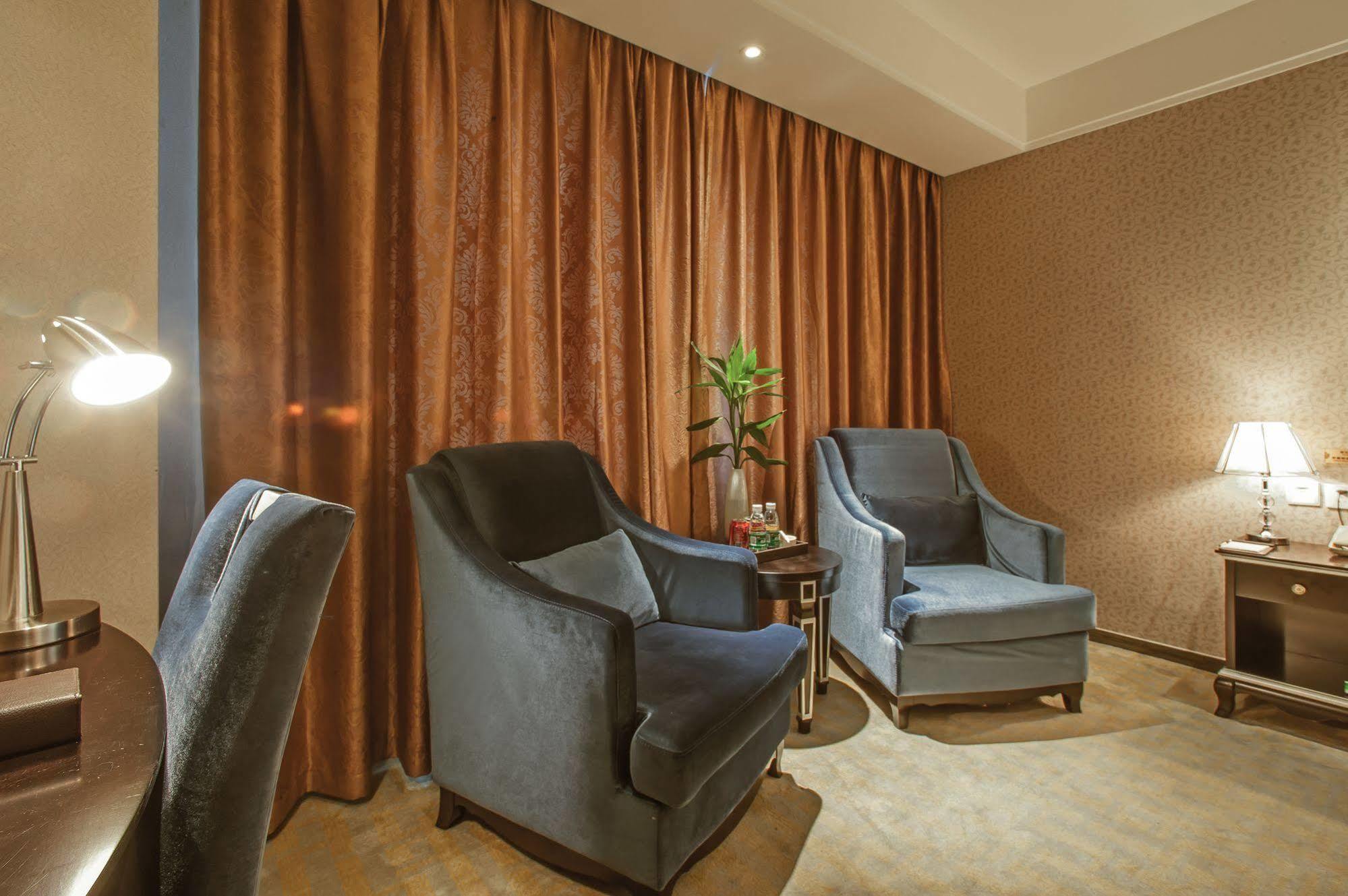 Chengdu Xuanya Yingyue Hotel Екстер'єр фото